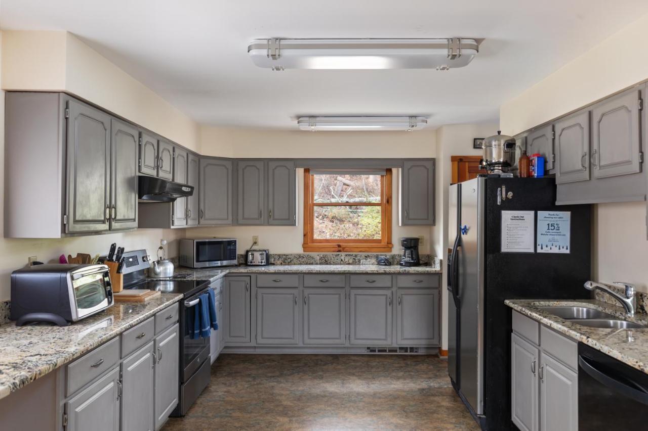 לוראיי Sleepy Hollow 5Br Cabin - National Park 7 Min, Hot Tub, Fire Pit, Sleeps 12 מראה חיצוני תמונה