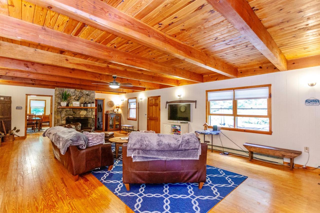 לוראיי Sleepy Hollow 5Br Cabin - National Park 7 Min, Hot Tub, Fire Pit, Sleeps 12 מראה חיצוני תמונה
