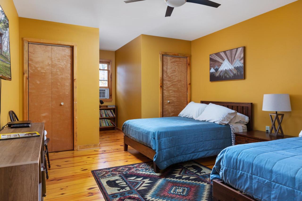 לוראיי Sleepy Hollow 5Br Cabin - National Park 7 Min, Hot Tub, Fire Pit, Sleeps 12 מראה חיצוני תמונה