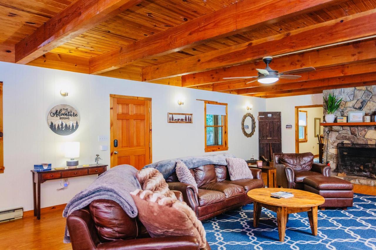 לוראיי Sleepy Hollow 5Br Cabin - National Park 7 Min, Hot Tub, Fire Pit, Sleeps 12 מראה חיצוני תמונה